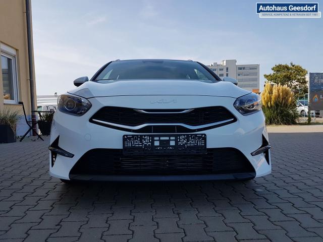 Kia / Ceed / Weiß / Spin / / , Beispielbilder, ggf. teilweise mit Sonderausstattung