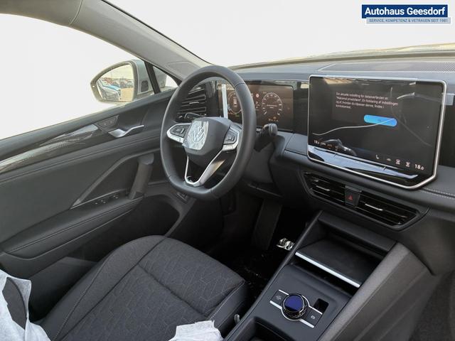 Volkswagen Tiguan LIFE 1.5 eTSI 150PS/110kW DSG7 2026 +ACC +Lane Assist +Blind Spot +ParkAssist +RFK +KESSY +LightAssist +el. Heckklappe +AHK +SHZ +LenkradHZ +3Z Klima +12,9" Navi +CarPlay +Digital Cockpit 