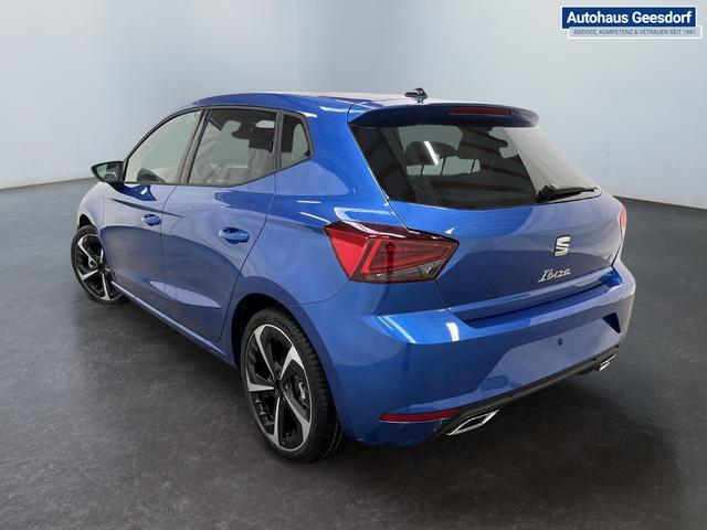 Beispielbilder, ggf. teilweise mit Sonderausstattung