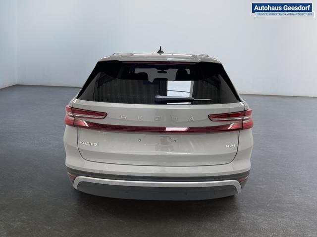 Beispielbilder, ggf. teilweise mit Sonderausstattung