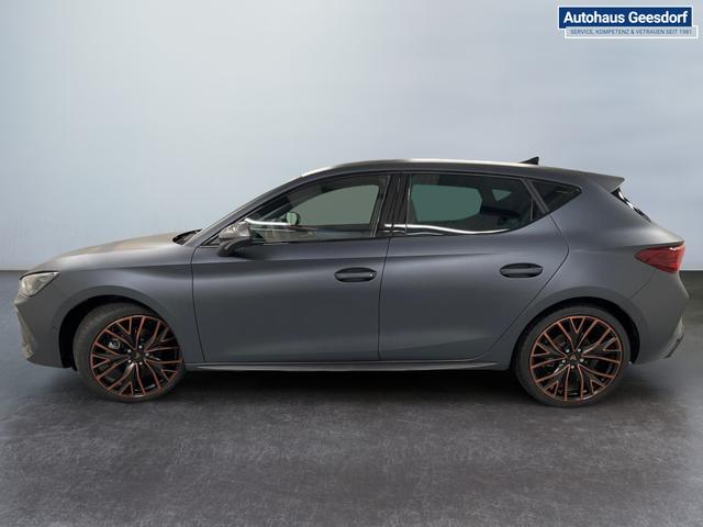 Beispielbilder, ggf. teilweise mit Sonderausstattung