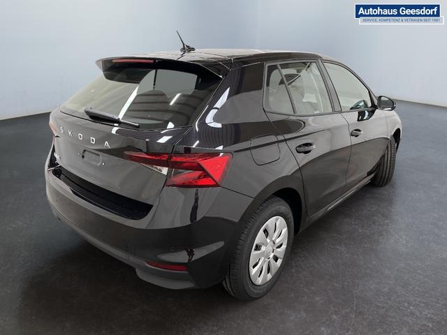 Beispielbilder, ggf. teilweise mit Sonderausstattung