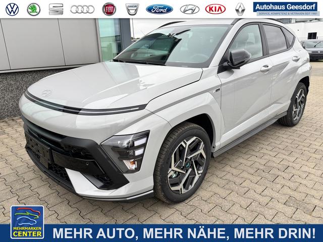 Bestellfahrzeug, konfigurierbar Hyundai KONA - Comfort 1.0 T-GDI 115PS, NAVIGATION 12,3", Parksensoren vorrn/hinten, Rückfahrkamera, Tempomat, Alarm, LED-Scheinwerfer, Klimaanlage, Smart Key, Armlehne vorn, 4x elektr. Fensterheber, Spurhalteassistent, Müdigkeitserkennung
