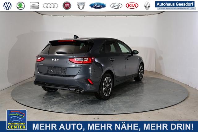 Lagerfahrzeug Kia Ceed - Silver 1.5 T-GDI 6-Gang