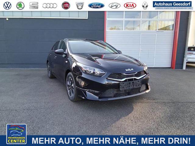 Lagerfahrzeug Kia Ceed - Silver 1.5 T-GDI 6-Gang