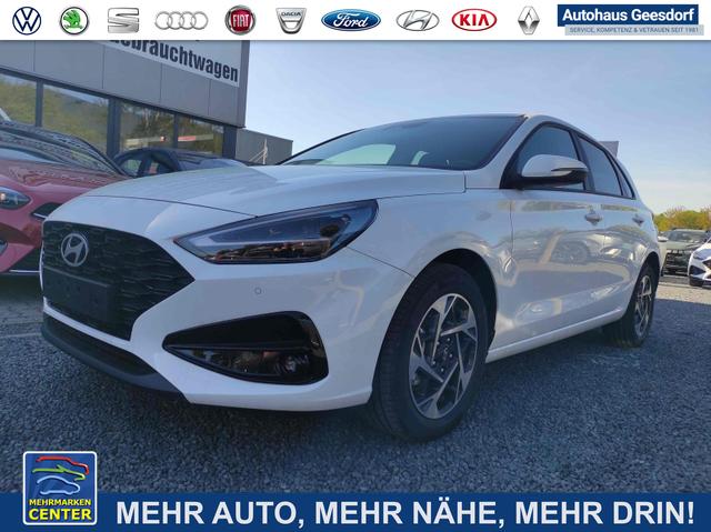 Gebrauchtfahrzeug Hyundai i30 - Family HB 1.5 AT MJ25 Navi LED Shzg PDCv&h Cam 16