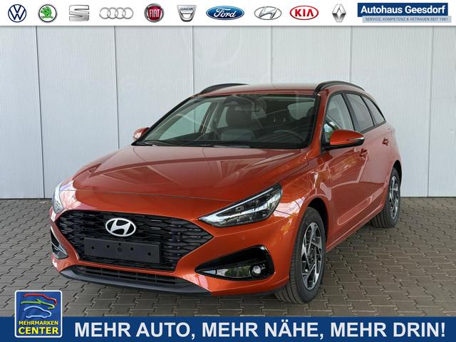 Gebrauchtfahrzeug Hyundai i30 Kombi - Comfort 1.5 GDI 6MT / Navi PDC V.&H. Kamera LED Carplay Sitz & Lenkr.Heiz.