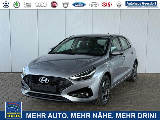 Gebrauchtfahrzeug Hyundai i30 - GO 1.5 DPI / Sitz   Lenkradh./ LED Navi Tempomat Alu16 PDC V.&H.m.Kamera
