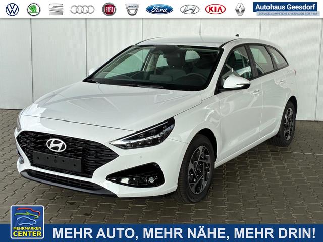 Gebrauchtfahrzeug Hyundai i30 Kombi - Comfort 1.5 GDi / LED Navi PDC V&H   Kamera Tempomat Carplay Alu 16" "Frei Haus geliefert, ab der 2. Bestellung "