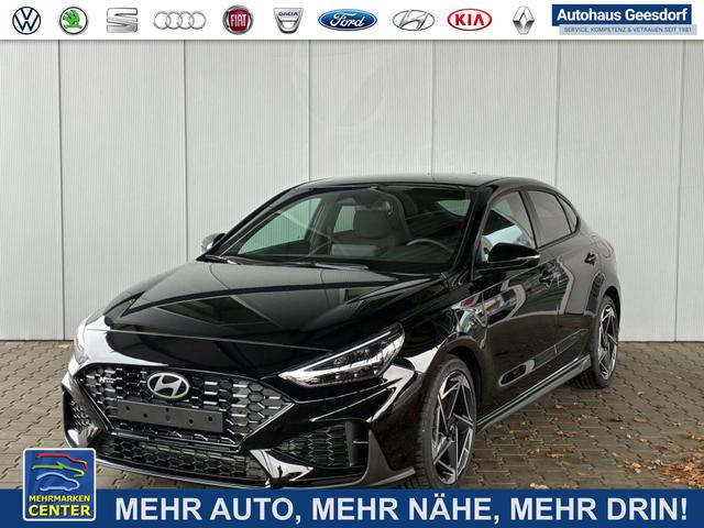 Lagerfahrzeug Hyundai i30 - N-Line Fastback DCT 1.5 T-GDI mHev / Navi ACC Sitz & Lenkradheizung LED Alu 18"