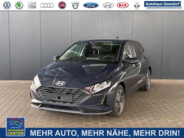 Lagerfahrzeug Hyundai i20 - Pure 1.2 MPI / Navi PDC Hinten   Kamera Abgedunkelte Scheiben Tempomat Alu 16"