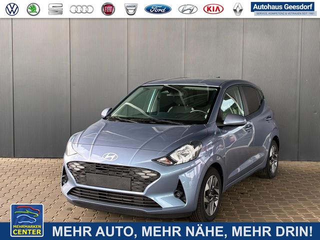 Gebrauchtfahrzeug Hyundai i10 - MPI 1.0 63PS Comfort / CarPlay Navi Kamera Tempomat Alu 15''