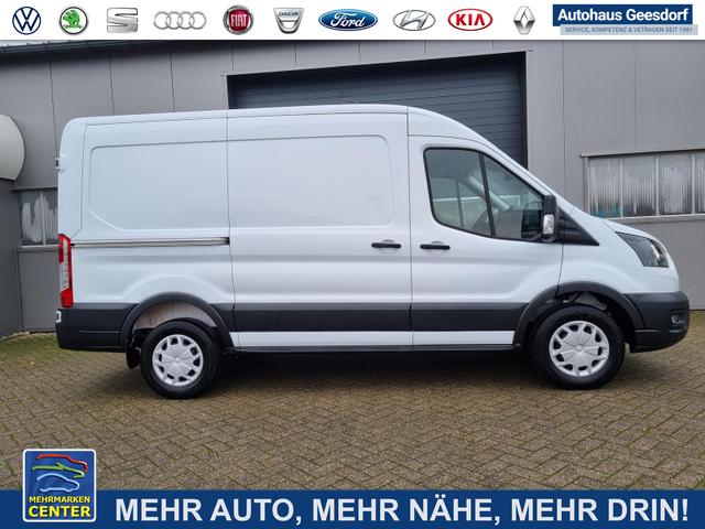 Lagerfahrzeug Ford Transit - L2H2 2.0 TDCi 130PS Trend 3,5t 3-Sitzer AHK Klima Navi Bluetooth DAB Frontscheibe beheizb. PDC v h Rückf.Kamera Tempomat