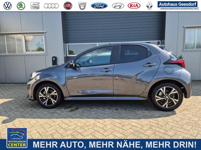 Lagerfahrzeug Toyota Yaris - 1.5VVT-iE 116PS Automatik Teamplayer Klimaautomatik Sitzheizung Lenkradheizung Rückf.Kamera 16-LM abged.Scheiben 2xKeyless DAB  Bluetooth Touchscreen Apple CarPlay Android Auto ACC