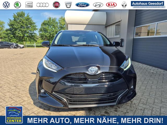 Lagerfahrzeug Toyota Yaris - 1.5VVT-iE 116PS Automatik Teamplayer Klimaautomatik Sitzheizung Lenkradheizung Rückf.Kamera 16-LM abged.Scheiben 2xKeyless DAB  Bluetooth Touchscreen Apple CarPlay Android Auto ACC
