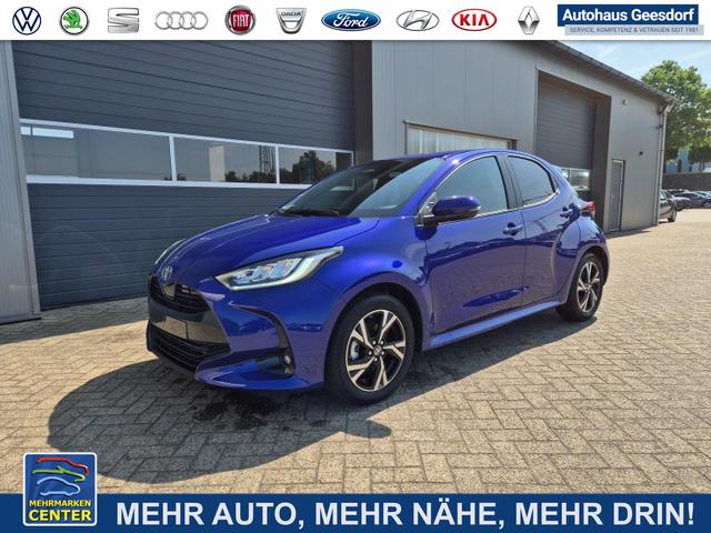Lagerfahrzeug Toyota Yaris - 1.5VVT-iE 116PS Automatik Teamplayer Klimaautomatik Sitzheizung Lenkradheizung Rückf.Kamera 16-LM abged.Scheiben 2xKeyless DAB  Bluetooth Touchscreen Apple CarPlay Android Auto ACC