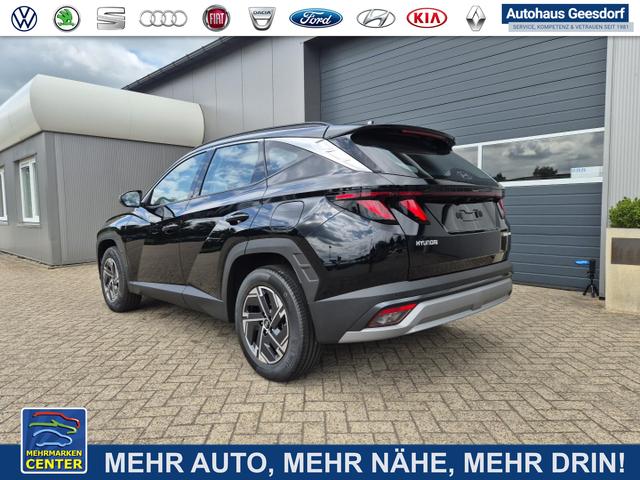 Lagerfahrzeug Hyundai TUCSON - 1.6 T-GDI 160PS Sitzheizung Lenkradheizung Klimaautomatik Navi 12,3"-Touchscreen DAB  wireless Apple CarPlay   Android Auto PDC v h Rückf.Kamera 2xKeyless 17-LM