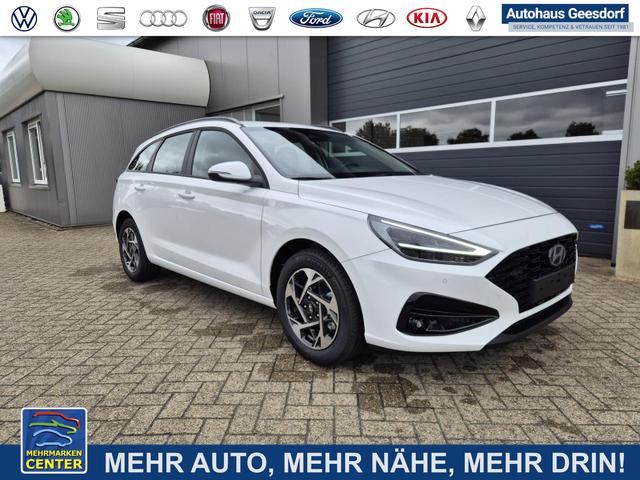 Lagerfahrzeug Hyundai i30 Kombi - 1.0 T-GDI 100PS Automatik AbstandsTempomat Toter-Winkel-Assistent Sitzheizung Lenkradheizung Klimaautomatik Navi 10,25"-Touchscreen DAB  wireless Apple CarPlay   Android Auto PDC v h Rückf.Kamera 16-LM
