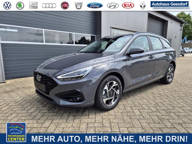 Lagerfahrzeug Hyundai i30 Kombi - 1.0 T-GDI 100PS Automatik AbstandsTempomat Toter-Winkel-Assistent Sitzheizung Lenkradheizung Klimaautomatik Navi 10,25"-Touchscreen DAB  wireless Apple CarPlay   Android Auto PDC v h Rückf.Kamera 16-LM