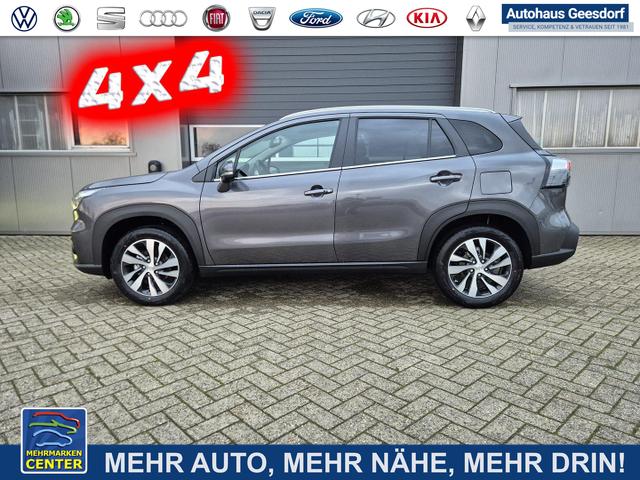 Lagerfahrzeug Suzuki S-Cross - Comfort  110PS Automatik MHEV 4x4 ALLGRIP 1.4 Boosterjet Allrad Teilleder Navi Klimaautomatik Sitzheizung ACC PDC v h 4x Kamera Suzuki-Radio Apple CarPlay Android Auto Touchscreen 2xKeyless 17-LM
