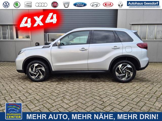 Lagerfahrzeug Suzuki Vitara - Comfort  110PS Automatik MHEV 4x4 ALLGRIP 1.4 Boosterjet Allrad Teilleder Navi Klimaautomatik Sitzheizung ACC PDC v h R&uuml;ckf.Kamera Suzuki-Radio Apple CarPlay Android Auto Touchscreen 2xKeyless 17-LM