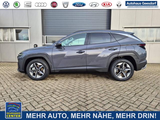 Lagerfahrzeug Hyundai TUCSON - Trend 1.6 T-GDI 150PS Automatik TZ 2026 Teil-Leder Sitzheizung v h Lenkradheizung Klimaautomatik Navi Touchscreen DAB  Apple CarPlay   Android Auto PDC R&uuml;ckf.-Kamera Matrix-LED-Scheinw.