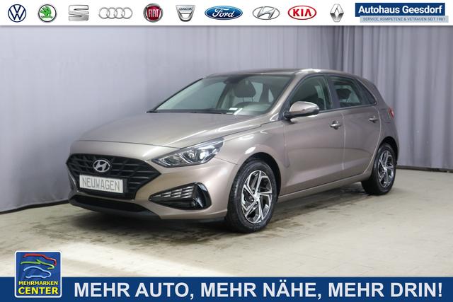 Lagerfahrzeug Hyundai i30 - Comfort 1.0 T-GDi 7DCT FL DCT Automatikgetriebe, Klimaanlage, Sitzheizung, Lederlenkrad, Radio DAB, Freisprecheinrichtung, Lichtsensor, Tempomat, Einparkhilfe hinten, Nebelscheinwerfer, 16 Zoll Leichtmetallfelgen, uvm.