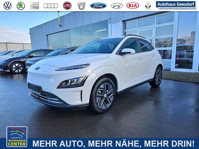 Lagerfahrzeug Hyundai KONA - Advantage Elektro 100 kW (136 PS) 39,2kWh Klimaautomatik, Navigationssystem, Krell Soundsystem, DAB, Apple CarPlay, Android Auto, Bluetooth Freisprecheinrichtung, Rückfahrkamera, Lenkradheizung, Sitzheizung, Lichtsensor, Regensensor, Voll-LED-Scheinwerfer, uvm.