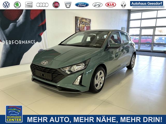 Lagerfahrzeug Hyundai i20 - Comfort 1.2 58 kW (79 PS) Klimaanlage, Navigationssystem, Radio mit DAB, Apple CarPlay & Android Auto, Rückfahrkamera, Einparkhilfe hinten, Lichtsensor, Spurhalteassistent, Fernlichtassistent, Verkehrszeichenassistent uvm.