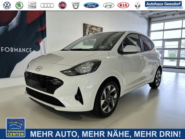 Lagerfahrzeug Hyundai i10 - GO  1.0 MT 46 kW (63 PS) 5 Jahre Herstellergarantie, Klimaautomatik, Navigationssystem, Apple CarPlay & Android Auto, Sitzheizung, Lenkradheizung, Einparkhilfe hinten, Rückfahrkamera, Privacy Glass, 15" Leichtmetallfelgen, uvm.