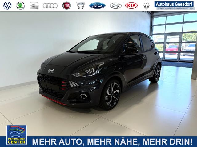 Lagerfahrzeug Hyundai i10 - N Line 1.0 T-GDI 66 kW (90 PS) Line-Interieur-Paket, Lenkradheizung, Sitzheizung, Klimaautomatik, Radio, DAB, Apple CarPlay, Android Auto, Navigationssystem, Rückfahrkamera, Verkehrszeichenerkennung, Tempomat, 16 Zoll Leichtmetallfelgen, uvm.