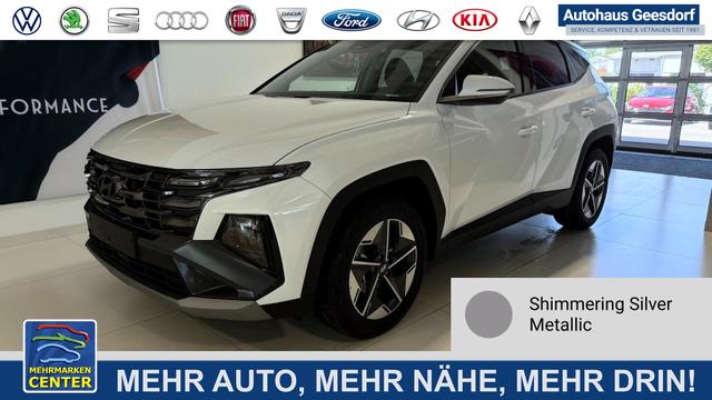 Lagerfahrzeug Hyundai TUCSON - GO 1.6 T-GDI 48V 2WD DCT 117 kW (160 PS) Lenkradheizung, Sitzheizung, 2-Zonen-Klimaautomatik, Navigationssystem, Android Auto, Apple CarPlay, Induktive Ladestation, Radio, DAB, Smart-Key, Privacy Glass, Rückfahrkamera, 18 Zoll Leichtmetallfelgen, uvm.