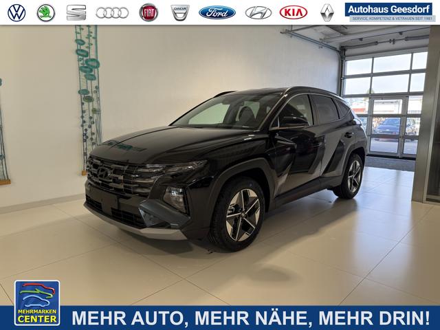 Lagerfahrzeug Hyundai TUCSON - GO  1.6 T-GDI 2WD DCT 110 kW (150 PS) 2-Zonen-Klimaautomatik, Sitzheizung, Lenkradheizung, Navigationssystem, DAB, Android Auto, Apple CarPlay, R&uuml;ckfahrkamera, Einparkhilfe vorne und hinten, 18 Zoll Leichtmetallfelgen, uvm.