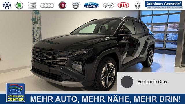 Lagerfahrzeug Hyundai TUCSON - GO 1.6 T-GDI Hybrid 2WD AT 176 kW (239 PS) 2-Zonen-Klimaautomatik, Sitzheizung, Lenkradheizung, Navigationssystem, DAB, Android Auto, Apple CarPlay, R&uuml;ckfahrkamera, Einparkhilfe vorne und hinten, 18 Zoll Leichtmetallfelgen, uvm.