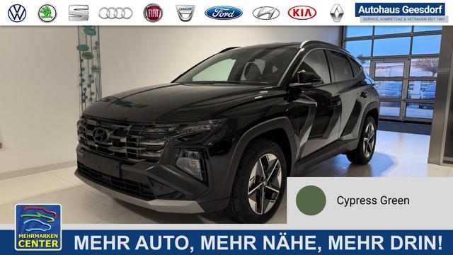 Lagerfahrzeug Hyundai TUCSON - GO 1.6 T-GDI Hybrid 2WD AT 176 kW (239 PS) 2-Zonen-Klimaautomatik, Sitzheizung, Lenkradheizung, Navigationssystem, DAB, Android Auto, Apple CarPlay, R&uuml;ckfahrkamera, Einparkhilfe vorne und hinten, 18 Zoll Leichtmetallfelgen, uvm.