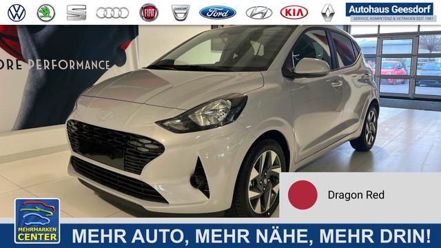 Lagerfahrzeug Hyundai i10 - GO  1.2 MT 58 kW (79 PS) Klimaautomatik, Navigationssystem, Apple CarPlay & Android Auto, Sitzheizung, Lenkradheizung, Einparkhilfe hinten, R&uuml;ckfahrkamera, Privacy Glass, 15" Leichtmetallfelgen, uvm.