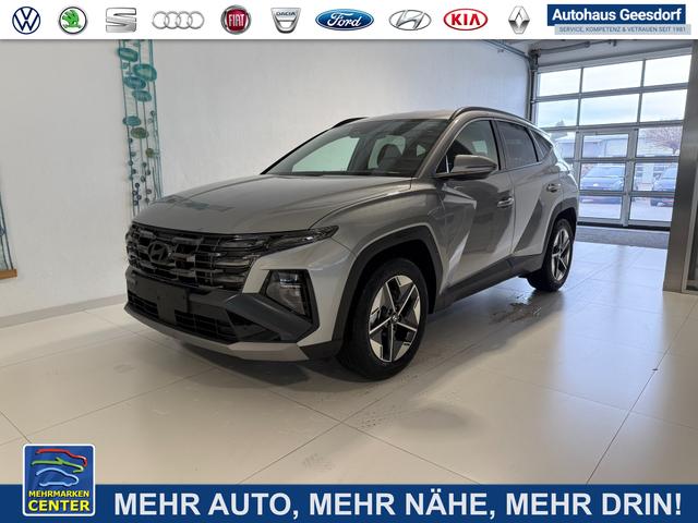 Lagerfahrzeug Hyundai TUCSON - GO  1.6 T-GDI 48V 2WD 117 kW (160 PS) 2-Zonen-Klimaautomatik, Android Auto, Apple CarPlay, Voll-LED Scheinwerfer, Keyless Go, Navigationssystem, Virtual Cockpit, 18 Zoll Leichtmetallfelgen, uvm.