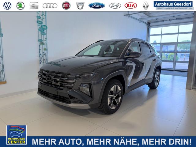 Lagerfahrzeug Hyundai TUCSON - GO 1.6 T-GDI Hybrid 2WD AT 176 kW (239 PS) 2-Zonen-Klimaautomatik, Sitzheizung, Lenkradheizung, Navigationssystem, DAB, Android Auto, Apple CarPlay, R&uuml;ckfahrkamera, Einparkhilfe vorne und hinten, 18 Zoll Leichtmetallfelgen, uvm.