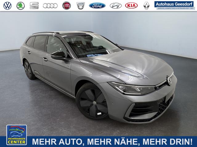 Lagerfahrzeug Volkswagen Passat Variant - R-Line 2.0 TDI SCR 4Motion 193PS/142kW DSG7 2026 |  AHK  PANO  Black Style  19" Schwarz LM  NAVI  RFK  TravelAssist
