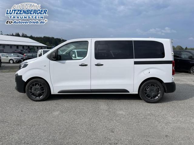 Opel Vivaro Kombi M 9-Sitzer 2.2 Diesel 132 KW (179 PS) 8-Gang Automatik 