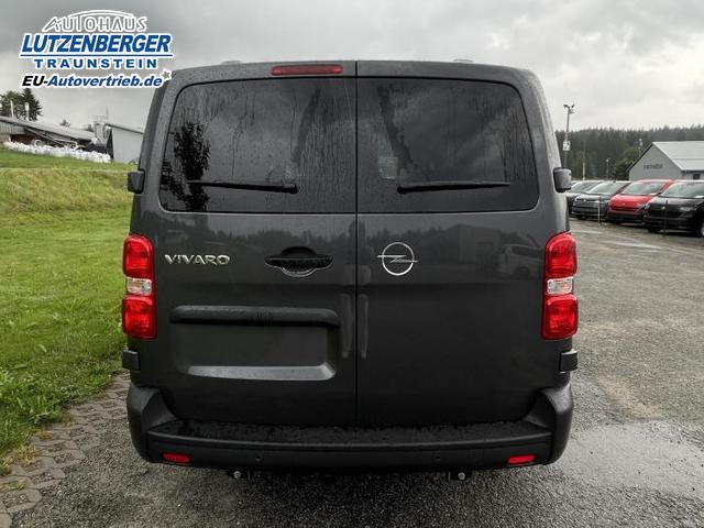 Opel Vivaro Kombi XL 9-Sitzer 2.2 Diesel 132 KW (179 PS) 8-Gang Automatik 