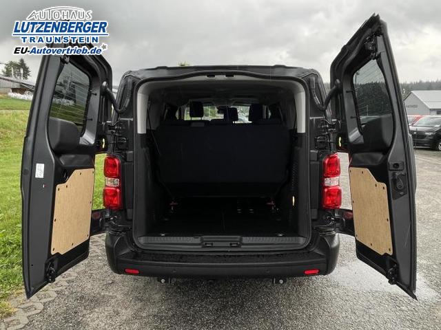 Opel Vivaro Kombi XL 9-Sitzer 2.2 Diesel 132 KW (179 PS) 8-Gang Automatik 
