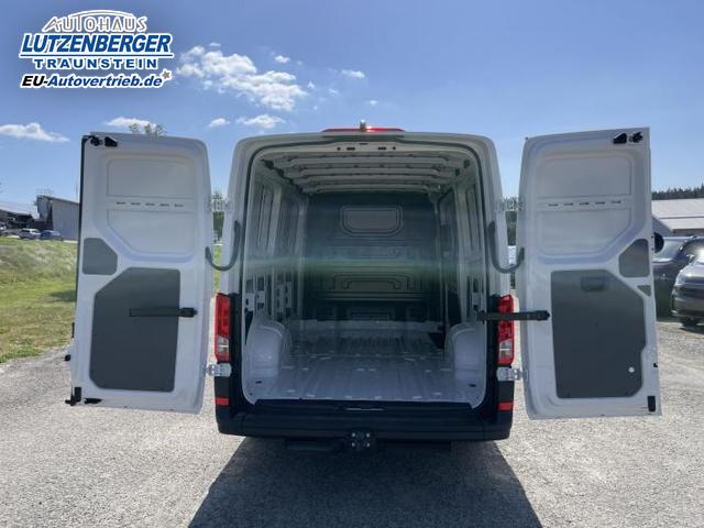 Volkswagen T7 Kastenwagen Crafter Kasten 30 L3H2 2.0 TDI 103kW (140 PS) 6-Gang-Schaltgetriebe 