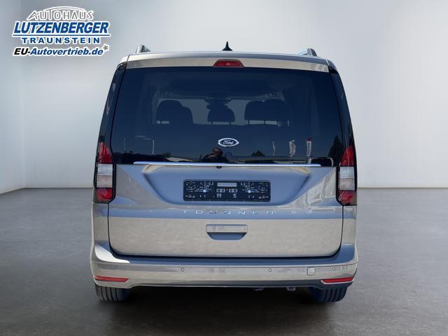Ford Grand Tourneo Titanium