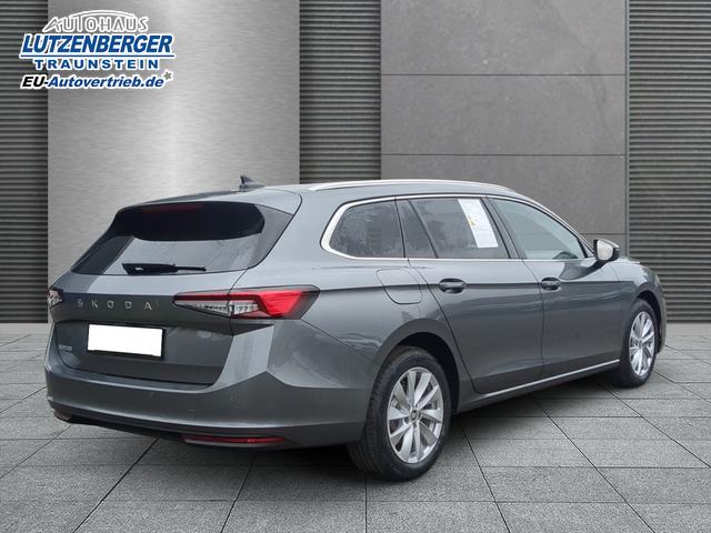 Skoda Superb Combi Selection AHK schwenkbar+Winterpaket 2.0 TDI DSG 