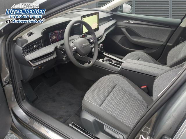 Skoda Superb Combi Selection AHK schwenkbar+Winterpaket 2.0 TDI DSG 