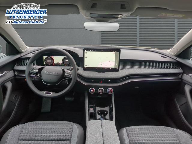 Skoda Superb Combi Selection AHK schwenkbar+Winterpaket 2.0 TDI DSG 