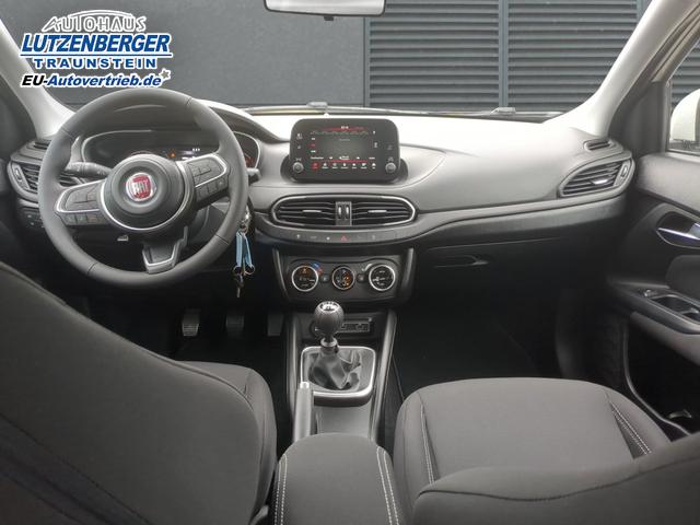 Fiat Tipo 5-T&uuml;rer Urban Klimaauto PDC RFK 1.6 M-Jet Diesel 