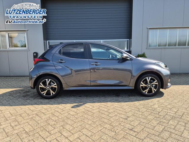 Toyota Yaris 1.5VVT-iE 116PS Automatik Teamplayer Klimaautomatik Sitzheizung Lenkradheizung Rückf.Kamera 16-LM abged.Scheiben 2xKeyless DAB+ Bluetooth Touchscreen Apple CarPlay Android Auto ACC 