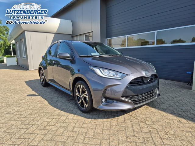 Toyota Yaris 1.5VVT-iE 116PS Automatik Teamplayer Klimaautomatik Sitzheizung Lenkradheizung Rückf.Kamera 16-LM abged.Scheiben 2xKeyless DAB+ Bluetooth Touchscreen Apple CarPlay Android Auto ACC 